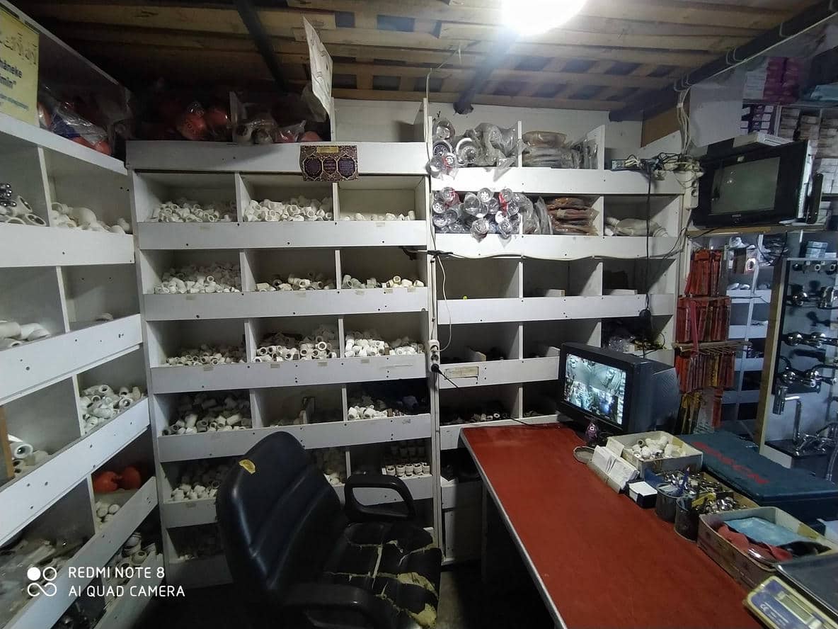 Su tesisat dükkanı ve servis hazırlığı